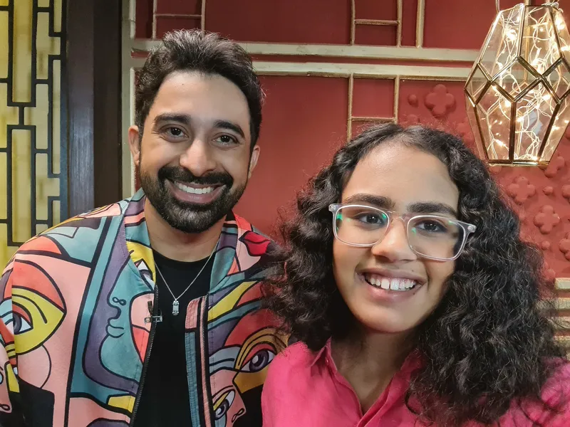 Anoushka Jolly with host Rannvijay Singha, as identified by the YourStory caption