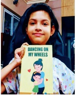 Keya Hatkar holding Dancing On My Wheels, in the PIB award report
